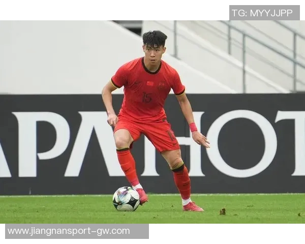 U22国足选拔进入关键阶段依木兰落选几率增大引发关注