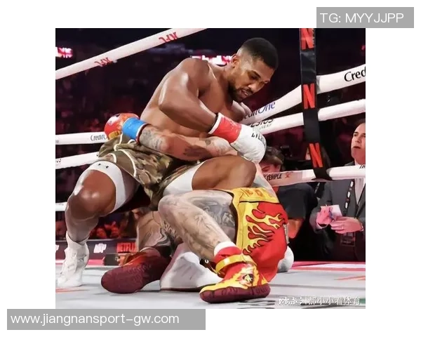 保罗坦言新赛季愿意全场领防对手展现团队精神